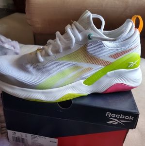 Reebok HIIT shoes NWT sz 10